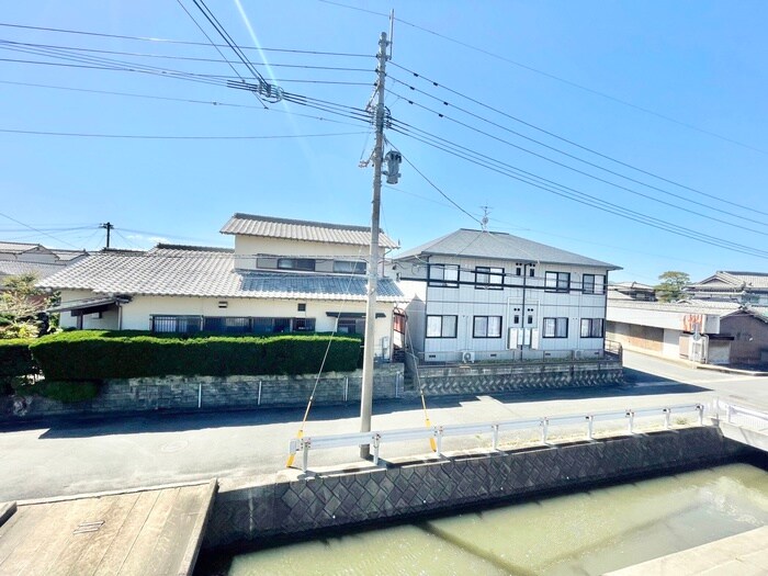 物件内観写真15　(室内からの展望)