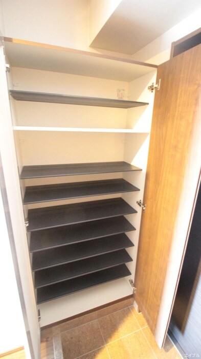 物件内観写真15　(収納)