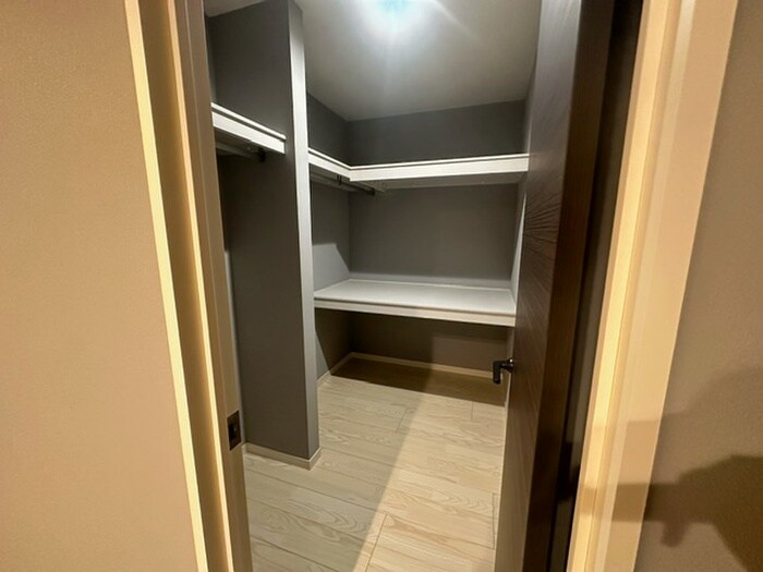 物件内観写真15　(収納)