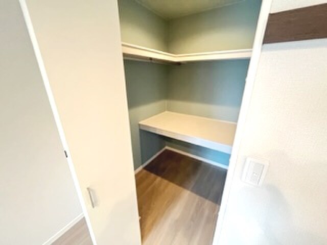 物件内観写真12　(収納)