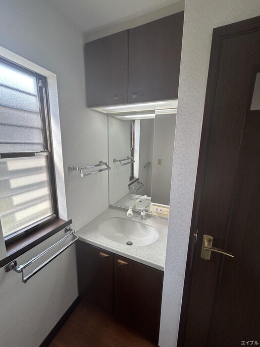 物件内観写真17　(洗面)