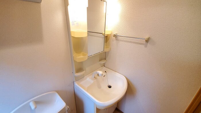 物件内観写真8　(洗面)