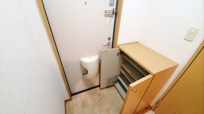 物件内観写真17　(靴箱)