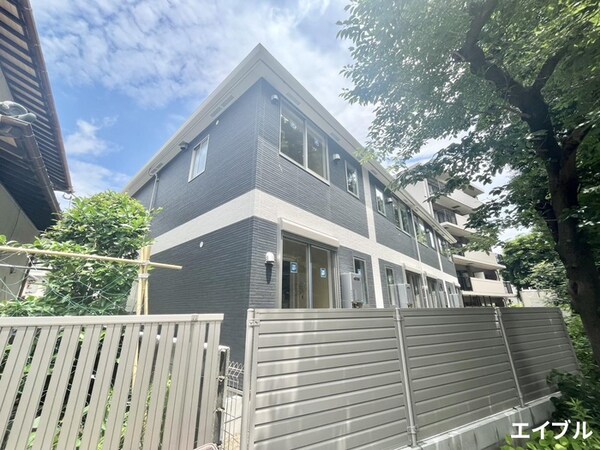 建築中