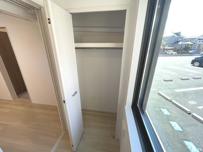 物件内観写真10　(収納)