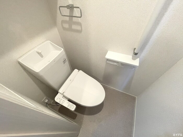 物件内観写真14　(トイレ)