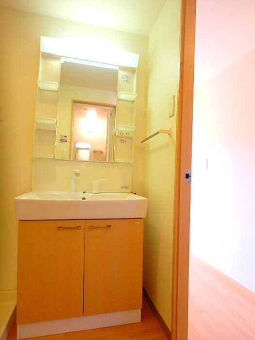 物件内観写真9　(洗面)