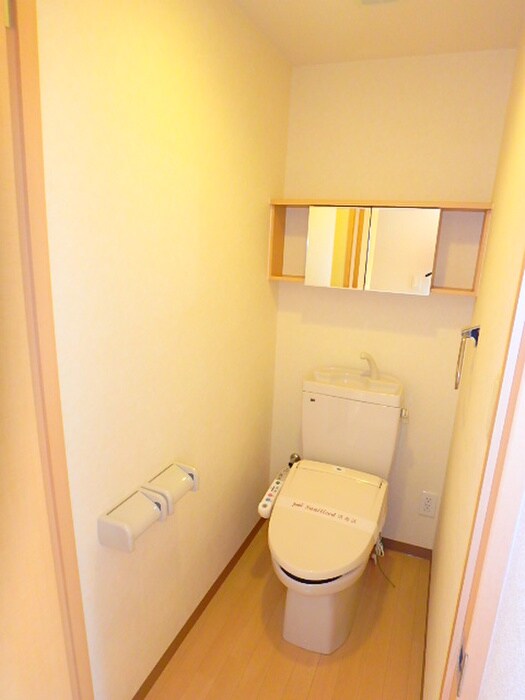 物件内観写真11　(トイレ)