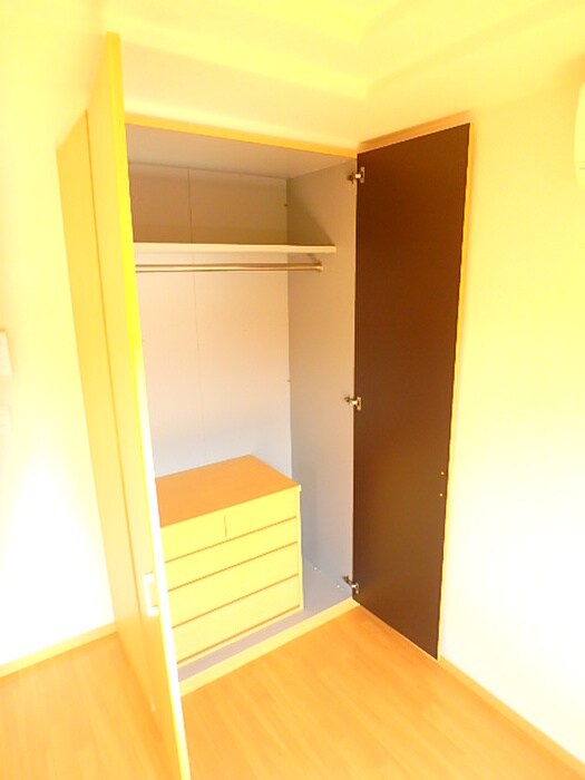 物件内観写真12　(収納)