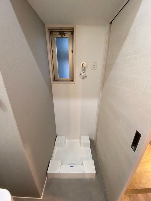 物件内観写真17　(洗濯機置場)