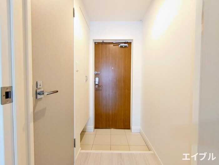 物件内観写真14　(玄関)