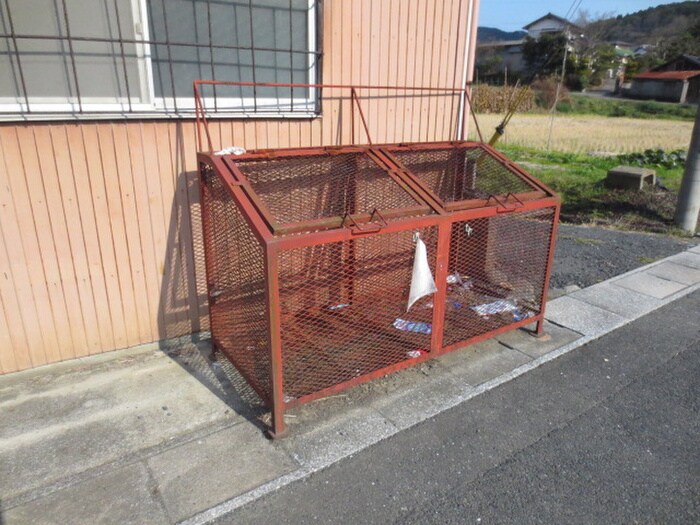 石原アパ－トの建物設備