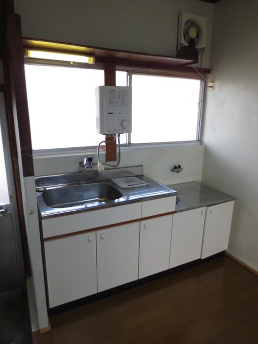 石原アパ－トのキッチン