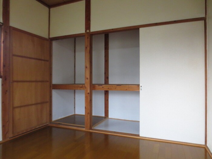 石原アパ－トの収納