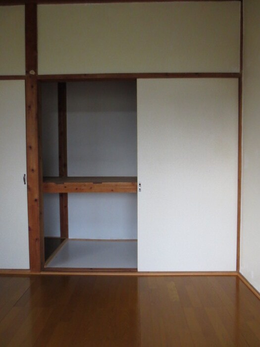 石原アパ－トの収納