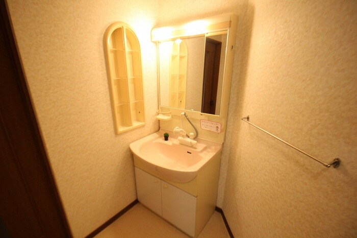 物件内観写真11　(洗面)