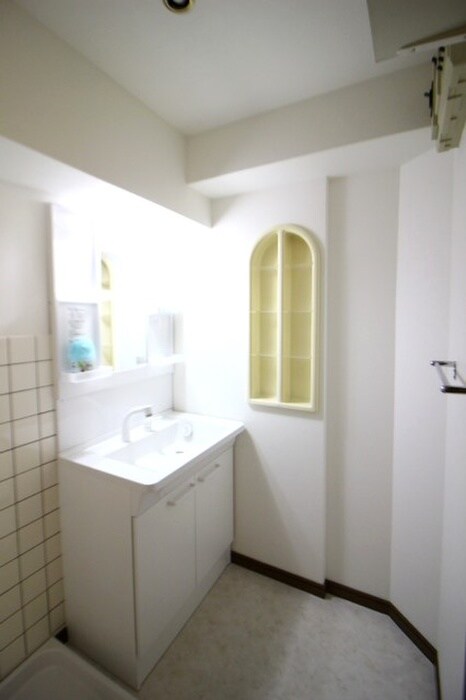 物件内観写真12　(洗面)