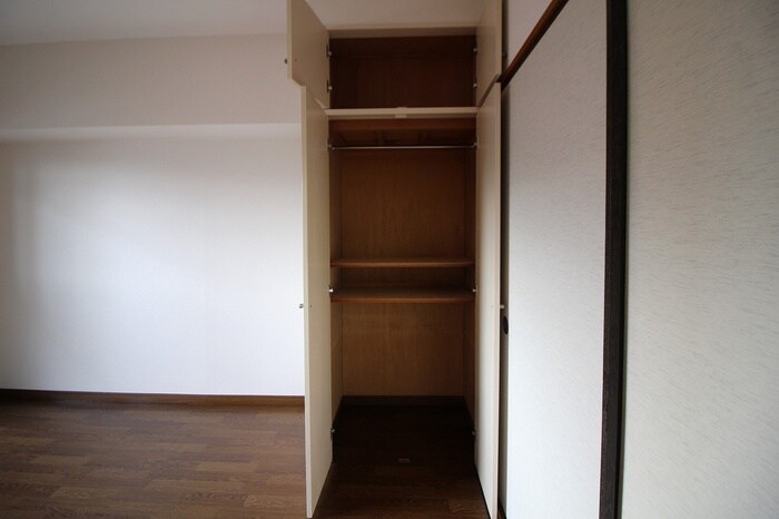 物件内観写真13　(収納)