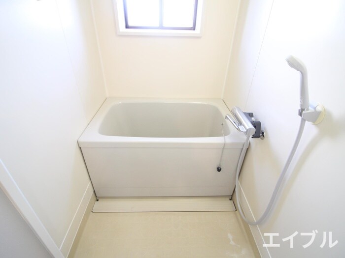 物件内観写真12　(バス／シャワールーム等)