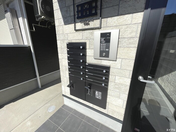 物件外観写真4　(建物設備)