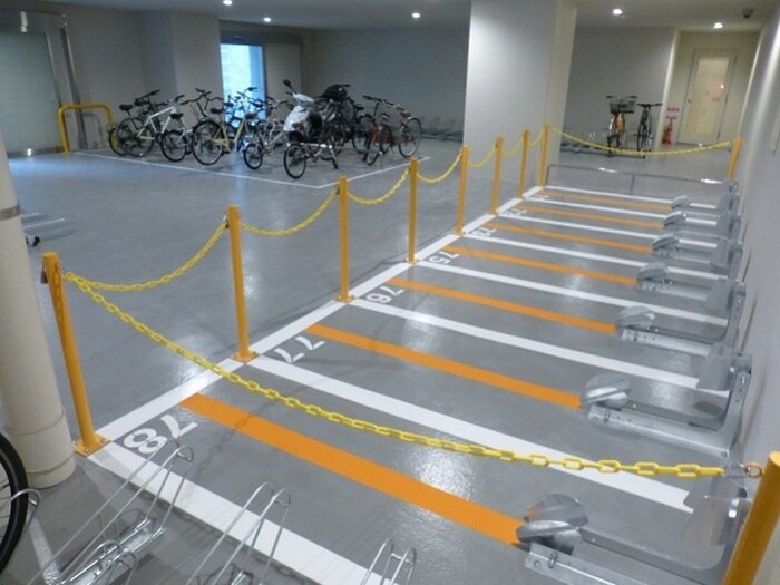 物件外観写真5　(駐輪場)