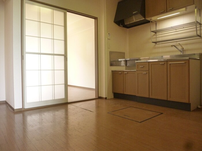 物件内観写真4　(居室)