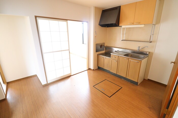 物件内観写真4　(居室)