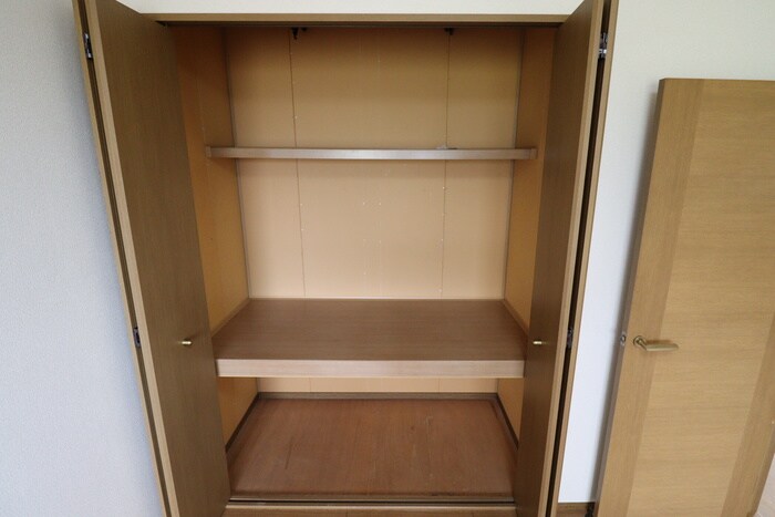 物件内観写真10　(収納)