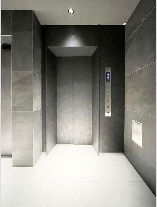 物件外観写真5　(バイク置き場)