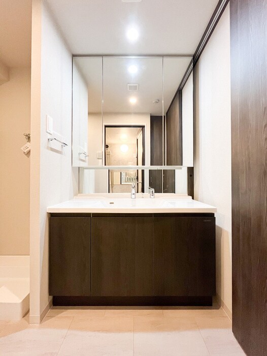 物件内観写真13　(洗面)