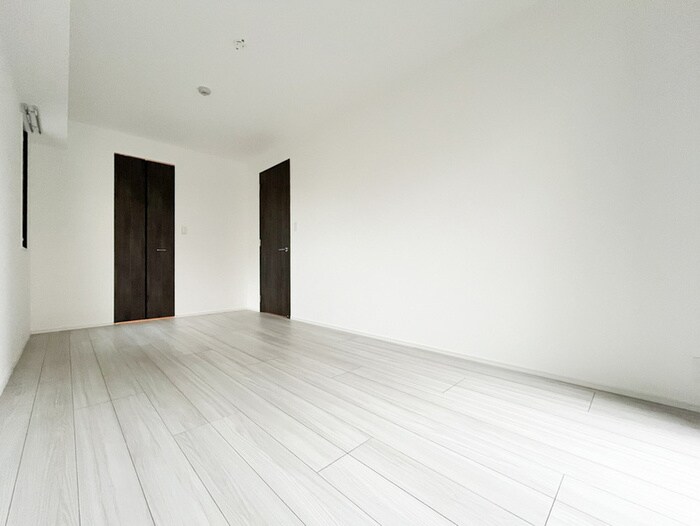 物件内観写真17　(洗濯機置場)