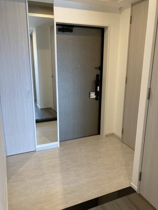 物件内観写真19　(玄関)