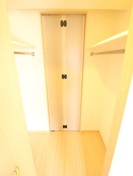 物件内観写真13　(収納)