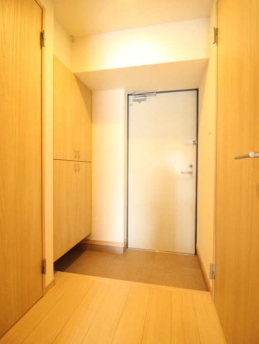 物件内観写真14　(玄関)