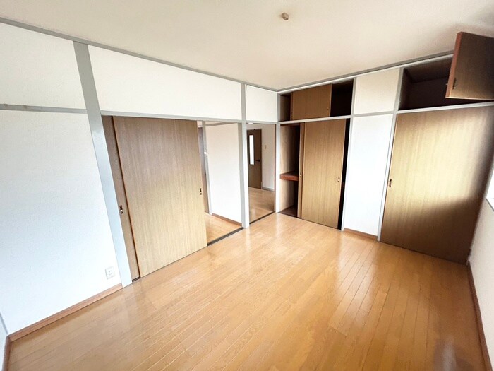 物件内観写真9　(居室)