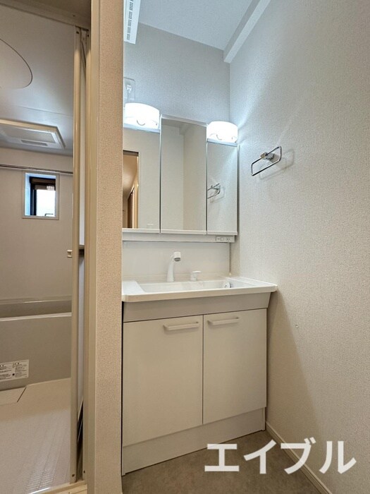 物件内観写真11　(洗面)