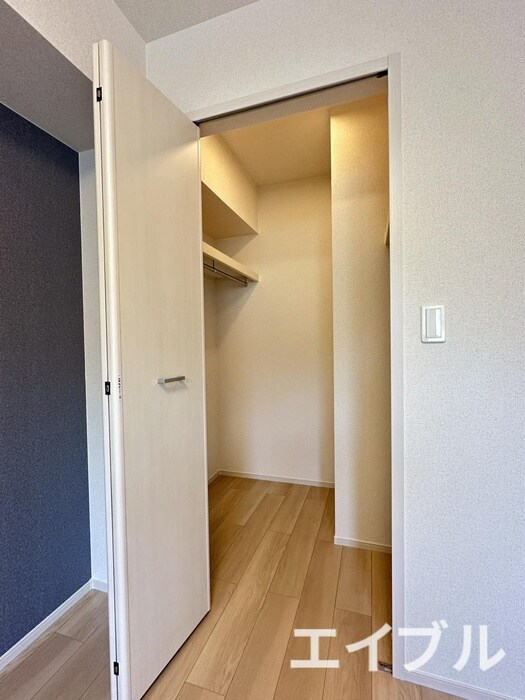 物件内観写真13　(収納)