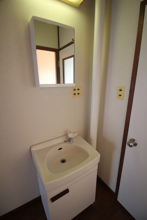 物件内観写真12　(洗面)