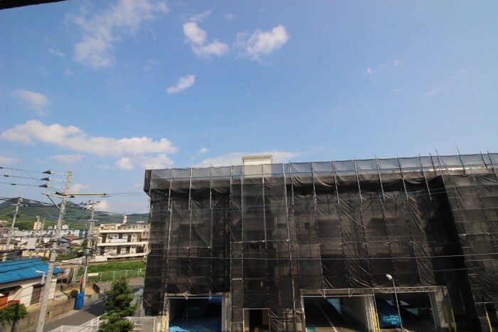 物件内観写真22　(室内からの展望)