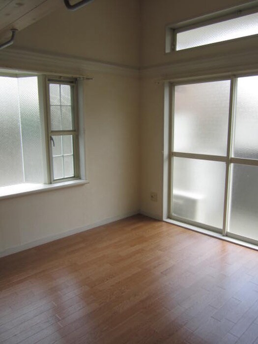 物件内観写真5　(居室)