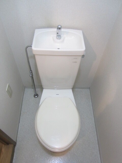 物件内観写真10　(トイレ)