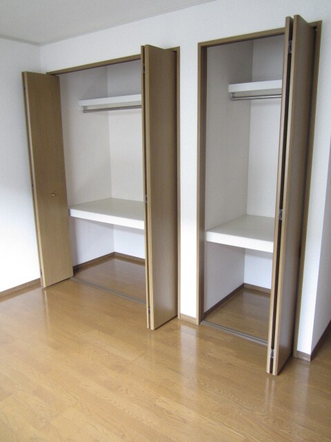 物件内観写真11　(収納)