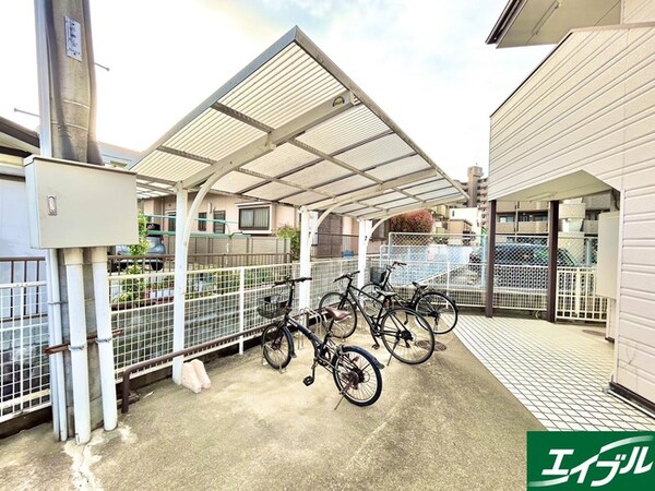 駐輪場