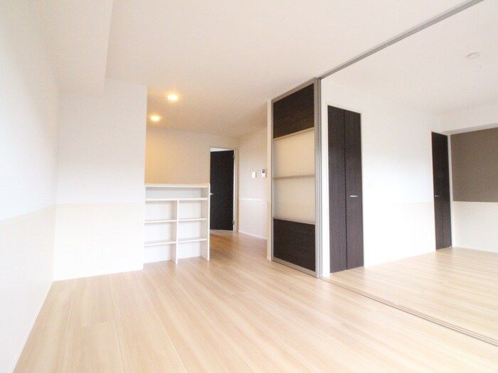 物件内観写真5　(居室)