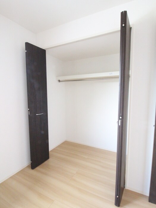 物件内観写真10　(収納)