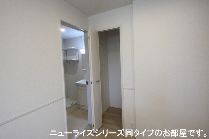 物件内観写真11　(収納)