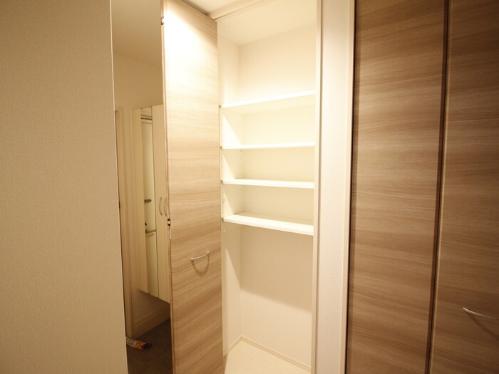 物件内観写真11　(靴箱)