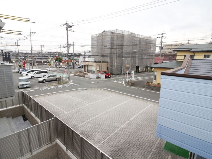 物件内観写真22　(室内からの展望)