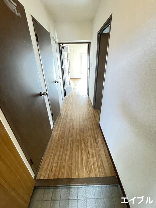 物件内観写真14　(玄関)