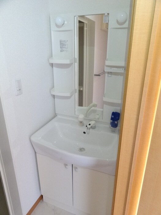 物件内観写真7　(洗面)